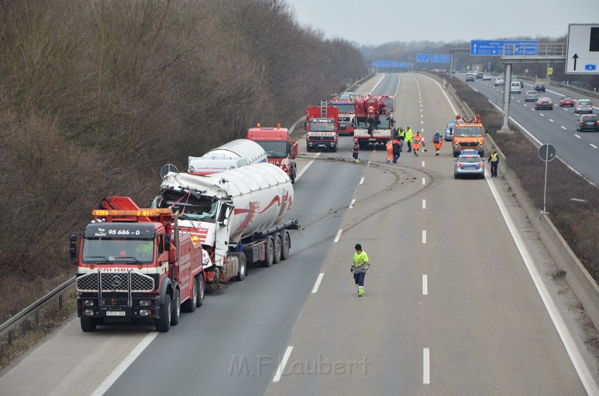 VU A4 Rich Olpe kurz hinter AK Koeln West P660.JPG